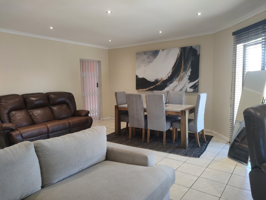  Bedroom Property for Sale in Bluewater Bay Eastern Cape